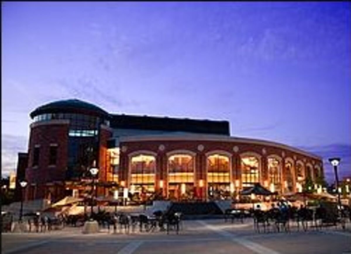 Exterior of The Rose Brampton theatre